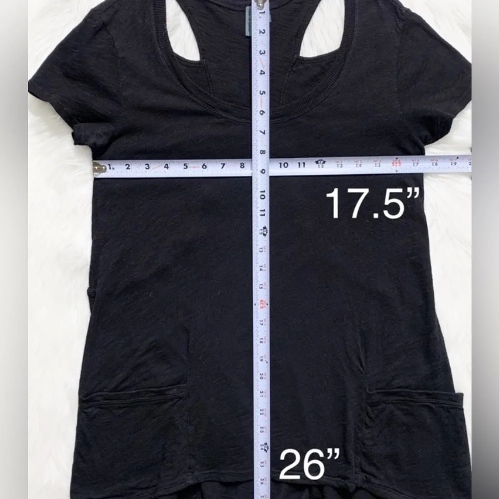 Left Of Center Anthropologie  Black Tee With Pockets - Picture 5 of 7